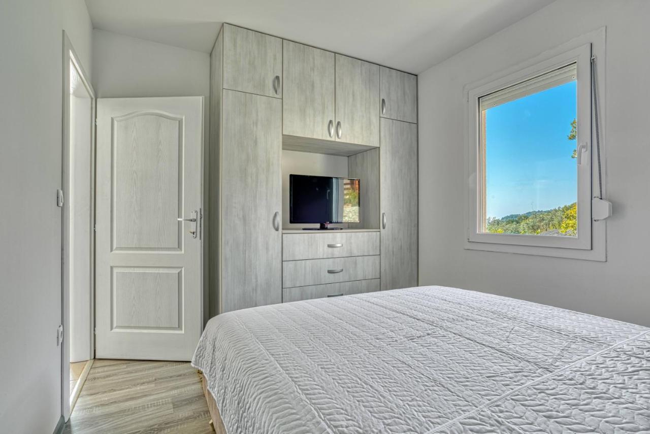 Two Bedroom House With Sea View Maj Бульярица Экстерьер фото