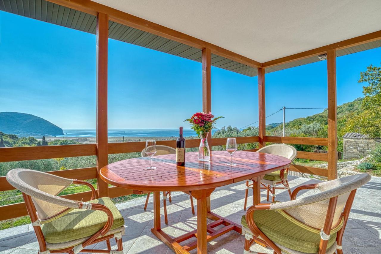 Two Bedroom House With Sea View Maj Бульярица Экстерьер фото